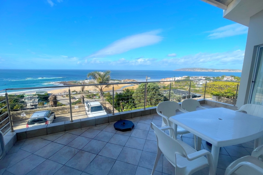 To Let 3 Bedroom Property for Rent in Signal Hill Western Cape